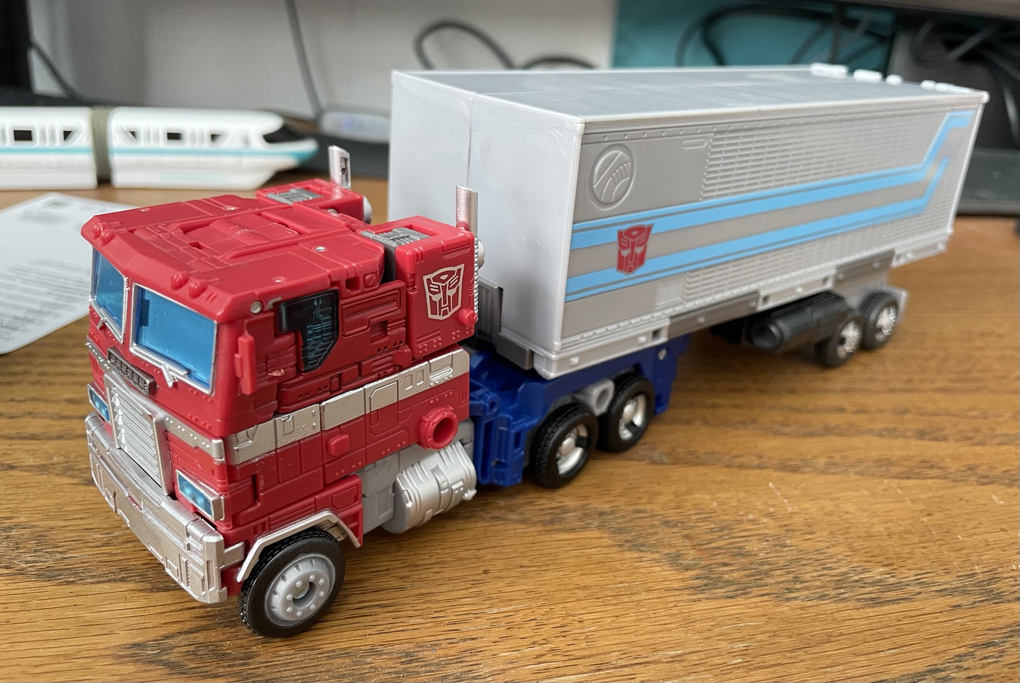 Earthrise Optimus Prime in vehicle mode