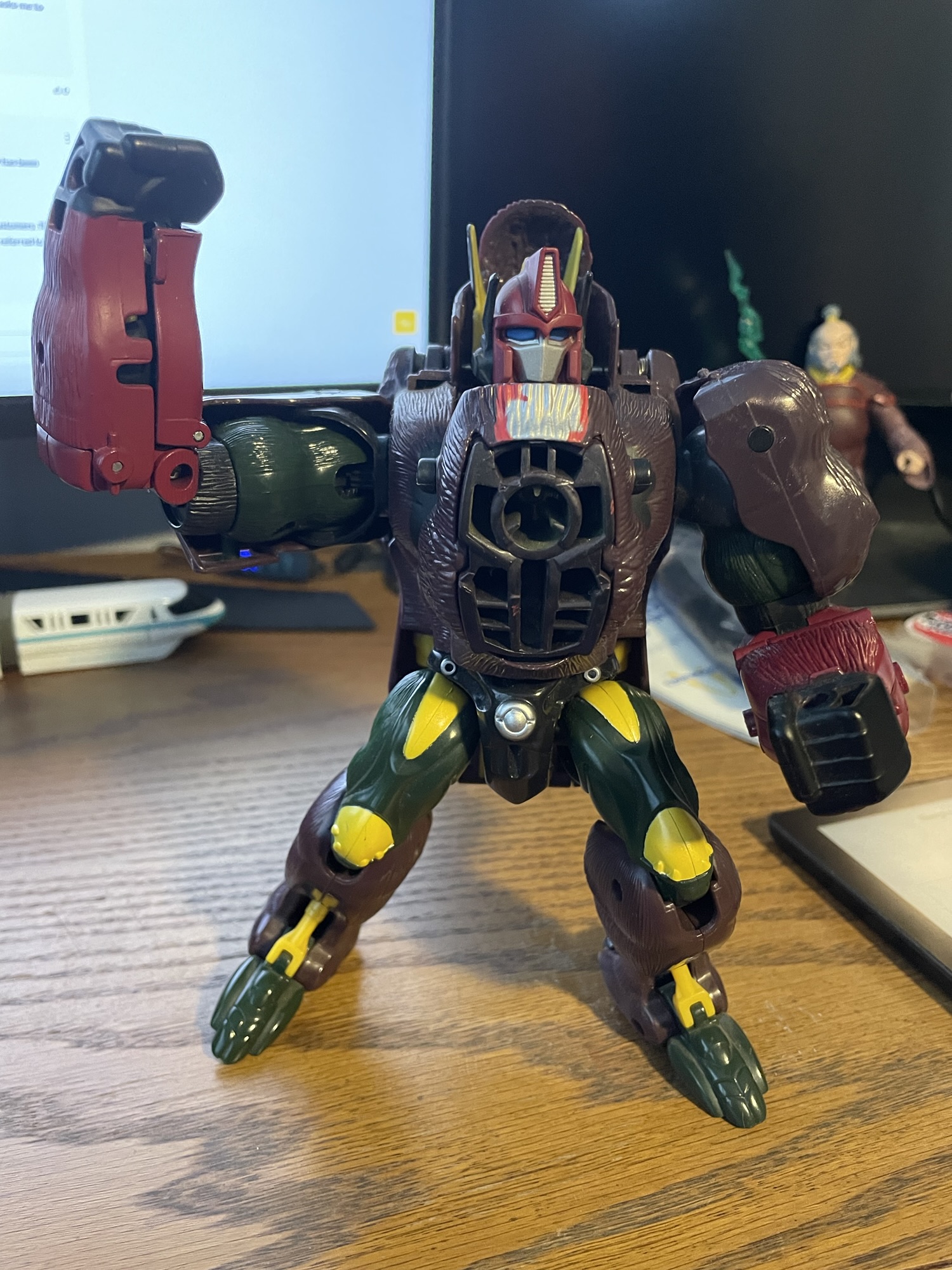 Repaint Optimus Primal in robot mode